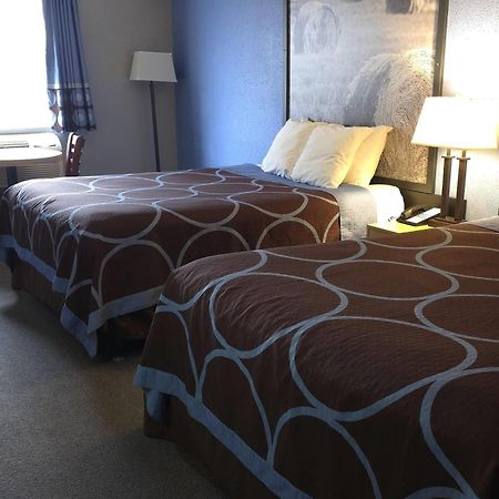 Hotel Super 8 By Wyndham Swift Current Zewnętrze zdjęcie