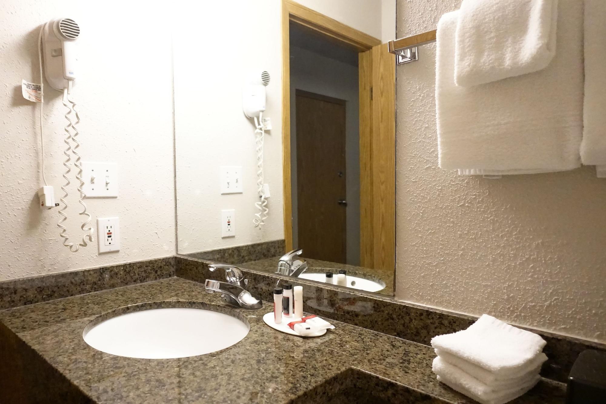 Hotel Super 8 By Wyndham Swift Current Zewnętrze zdjęcie