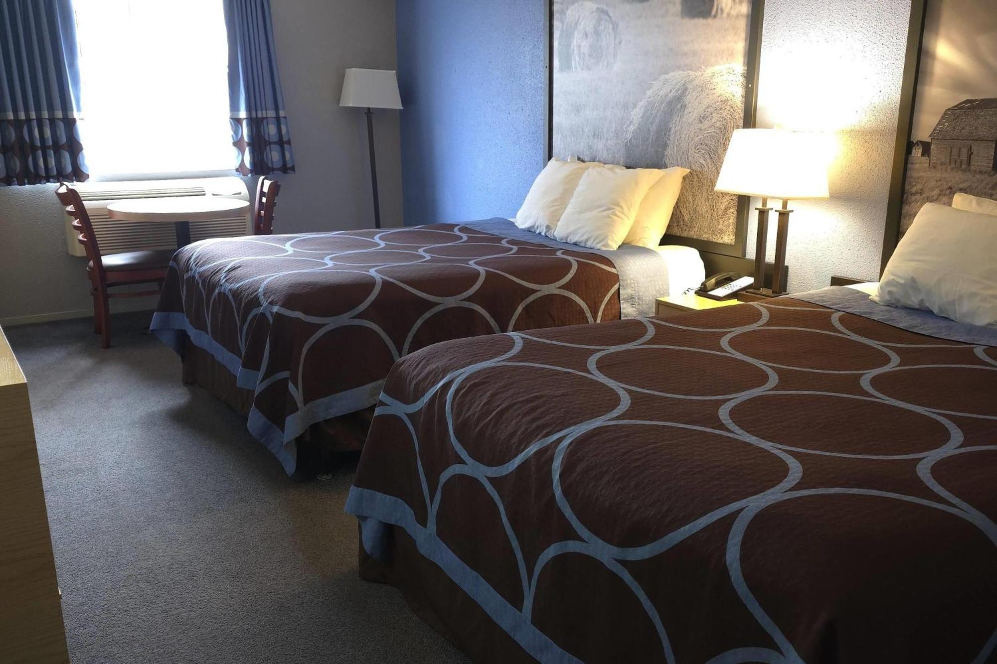Hotel Super 8 By Wyndham Swift Current Zewnętrze zdjęcie