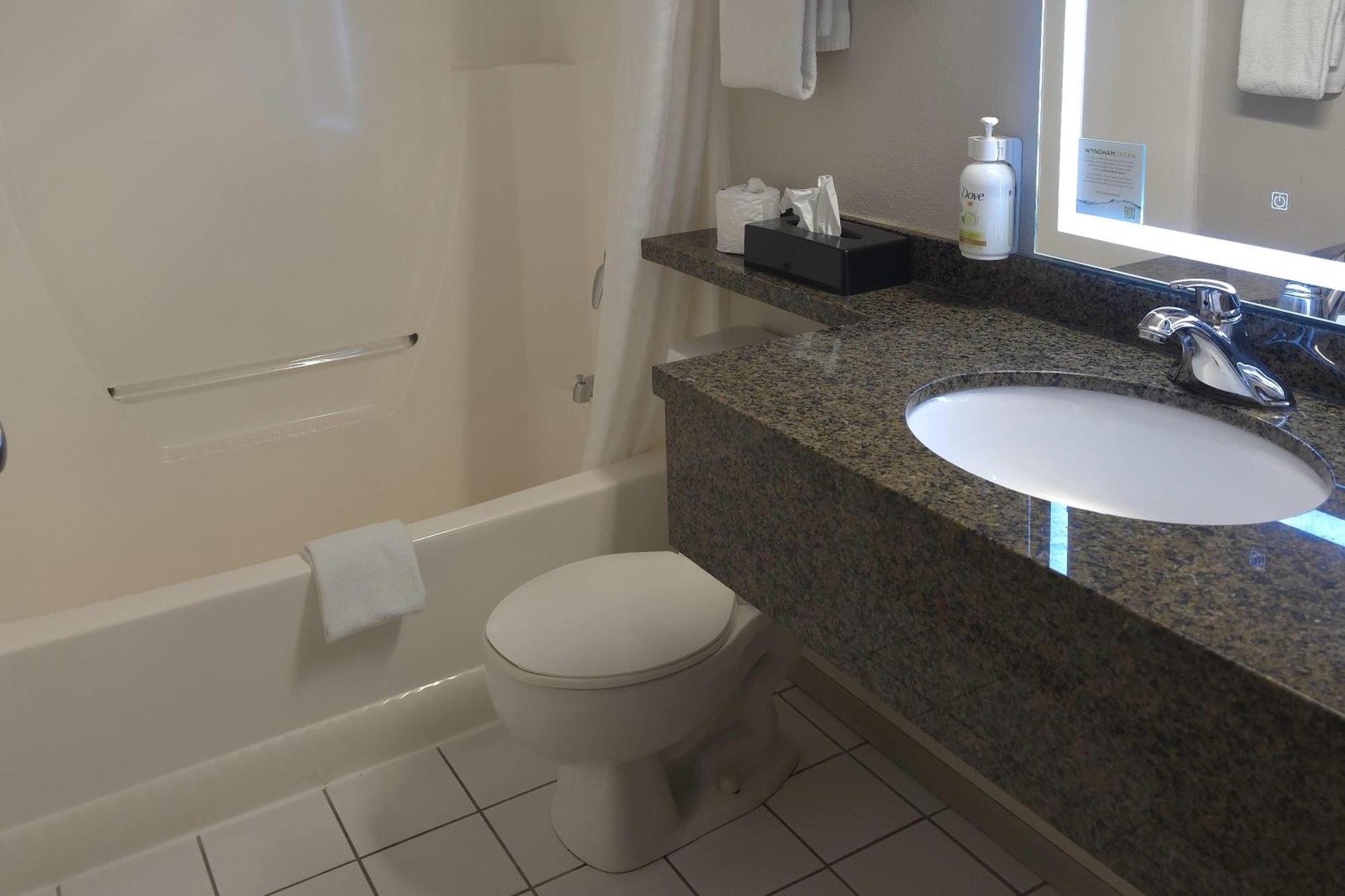 Hotel Super 8 By Wyndham Swift Current Zewnętrze zdjęcie