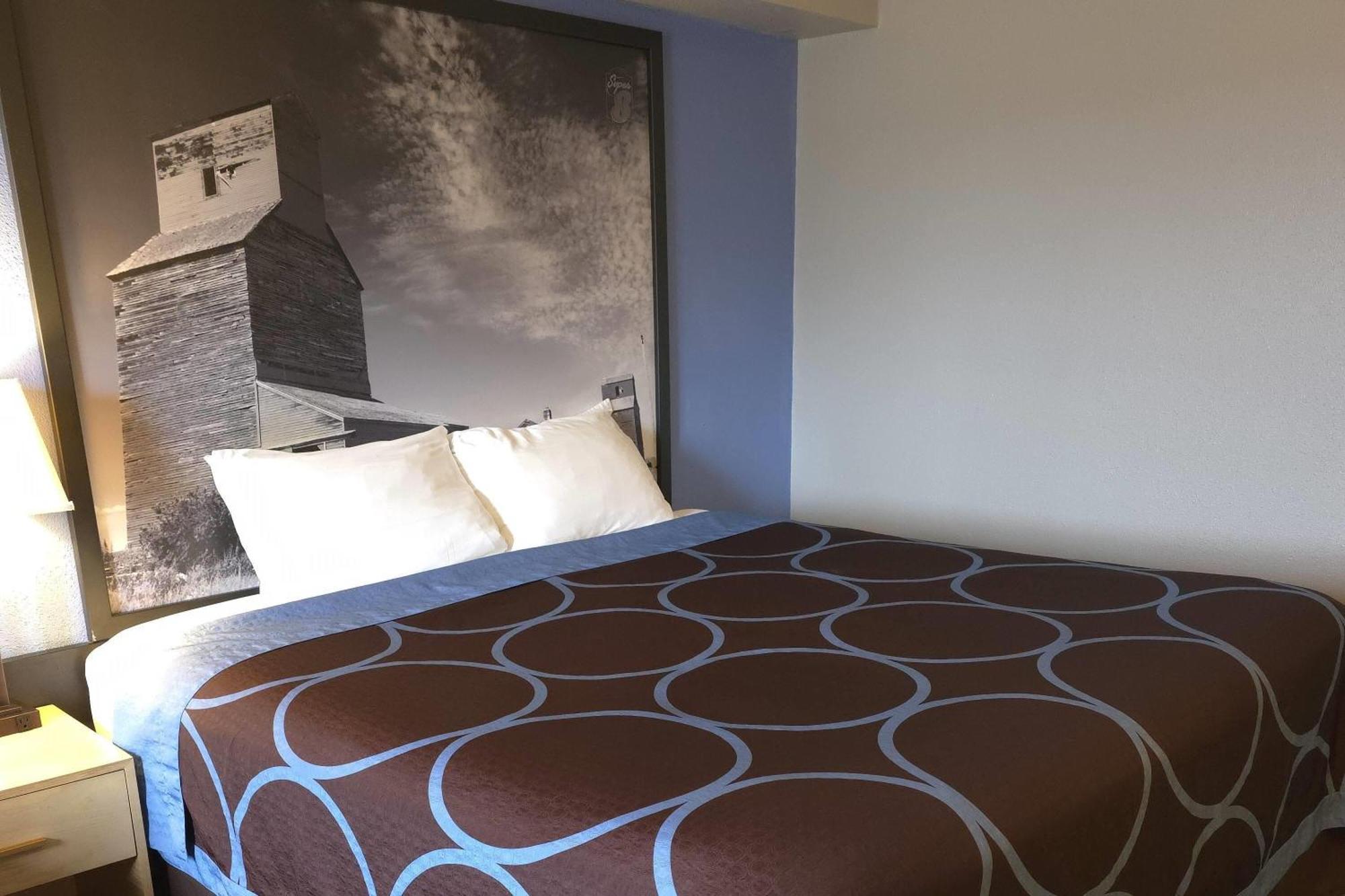 Hotel Super 8 By Wyndham Swift Current Zewnętrze zdjęcie