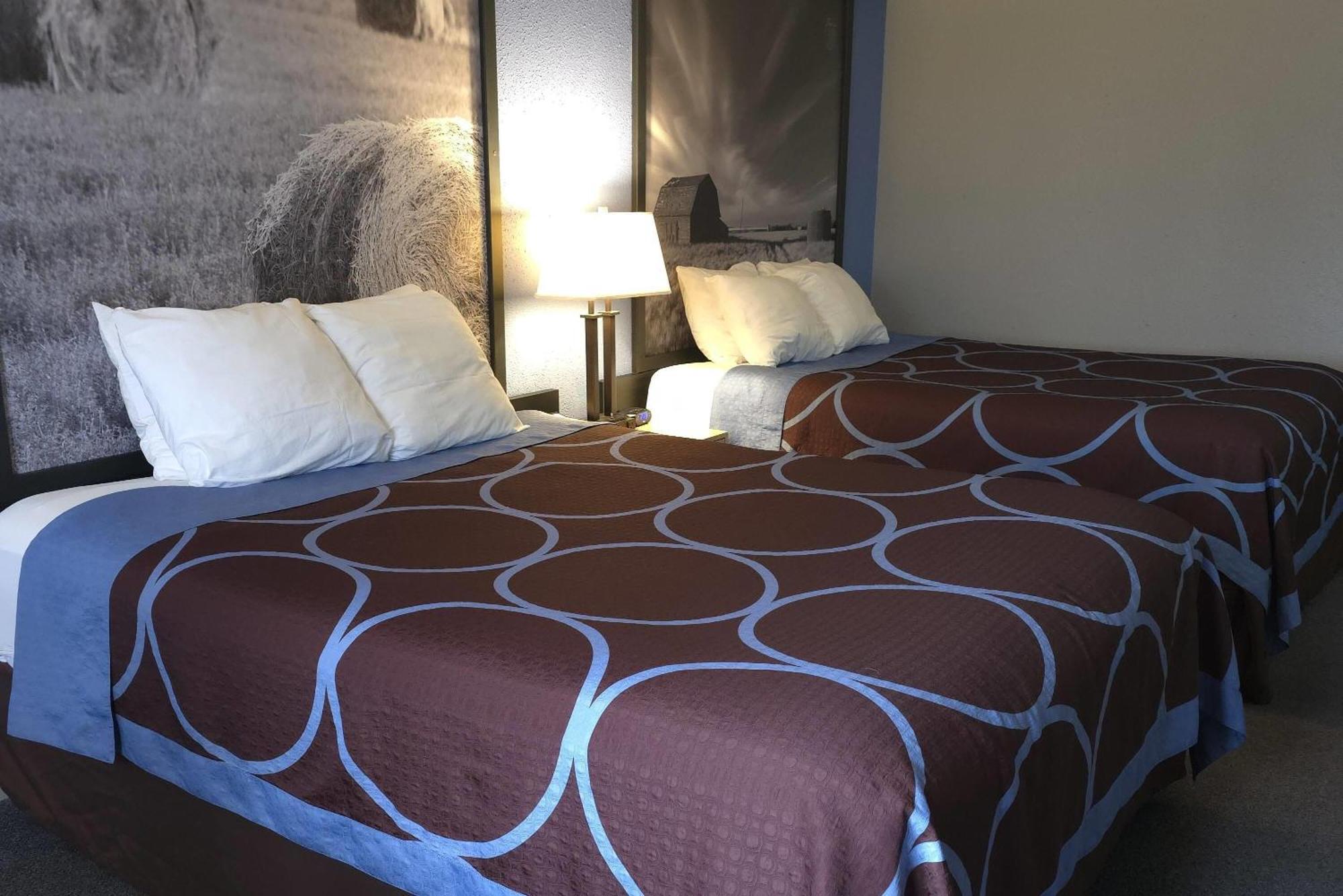 Hotel Super 8 By Wyndham Swift Current Zewnętrze zdjęcie