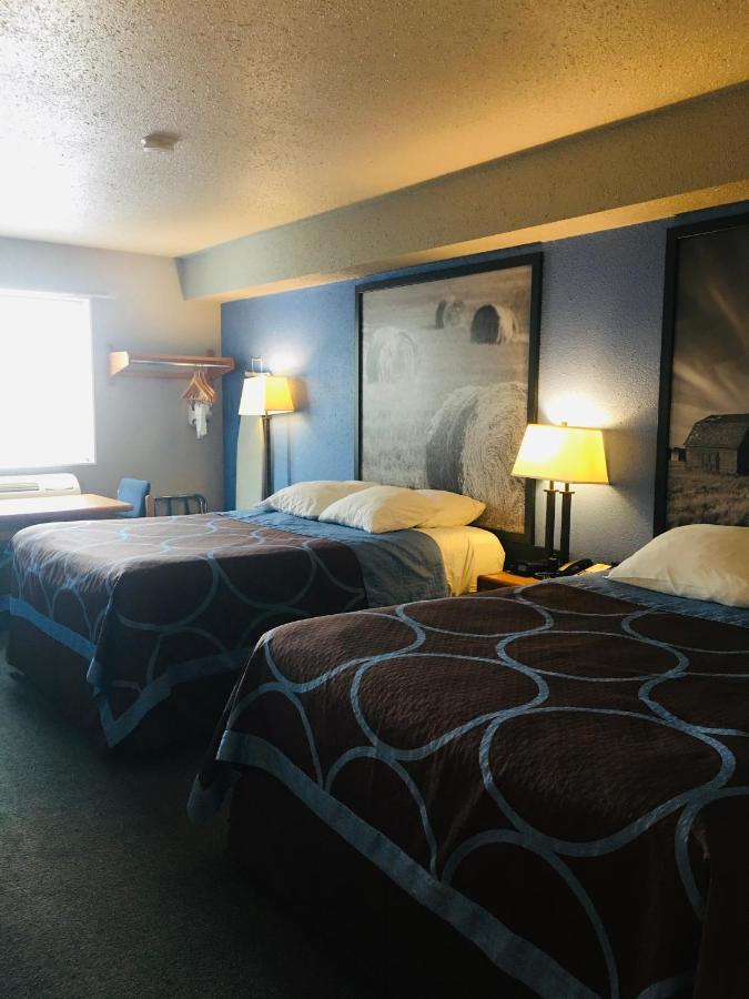 Hotel Super 8 By Wyndham Swift Current Zewnętrze zdjęcie